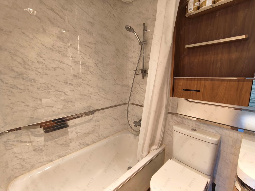 Unit Interior-Bathroom
