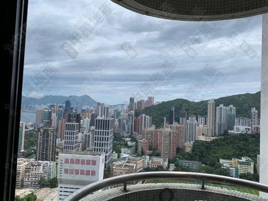比华利山 D座, 相片