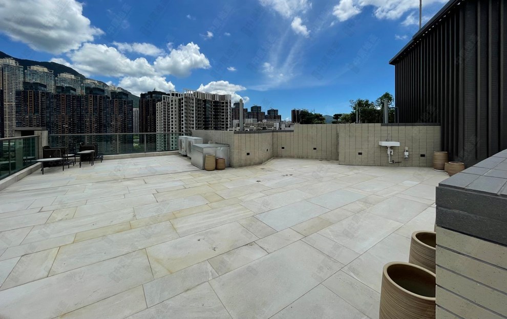 Unit Exterior-Roof
