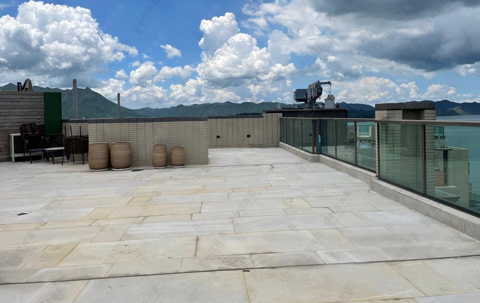 Unit Exterior-Roof