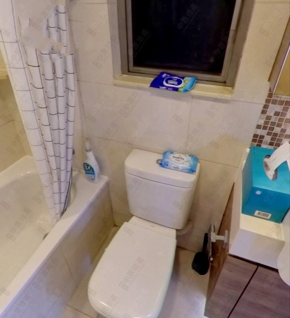 Unit Interior-Bathroom