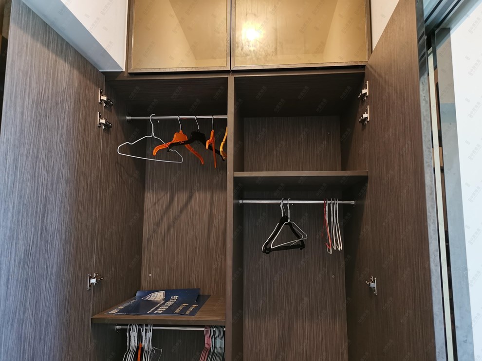 Unit Interior-Cloak Room