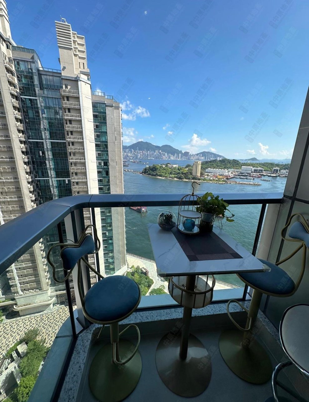 Unit Exterior-Balcony