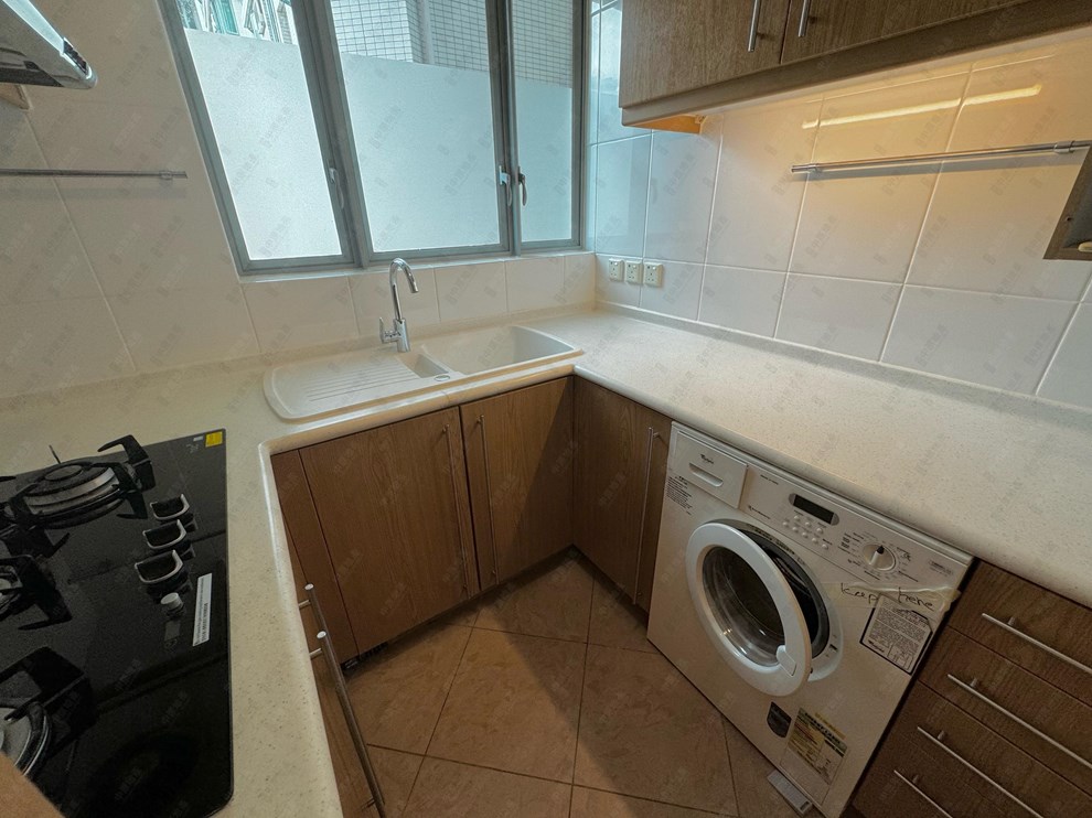Unit Interior-Kitchen