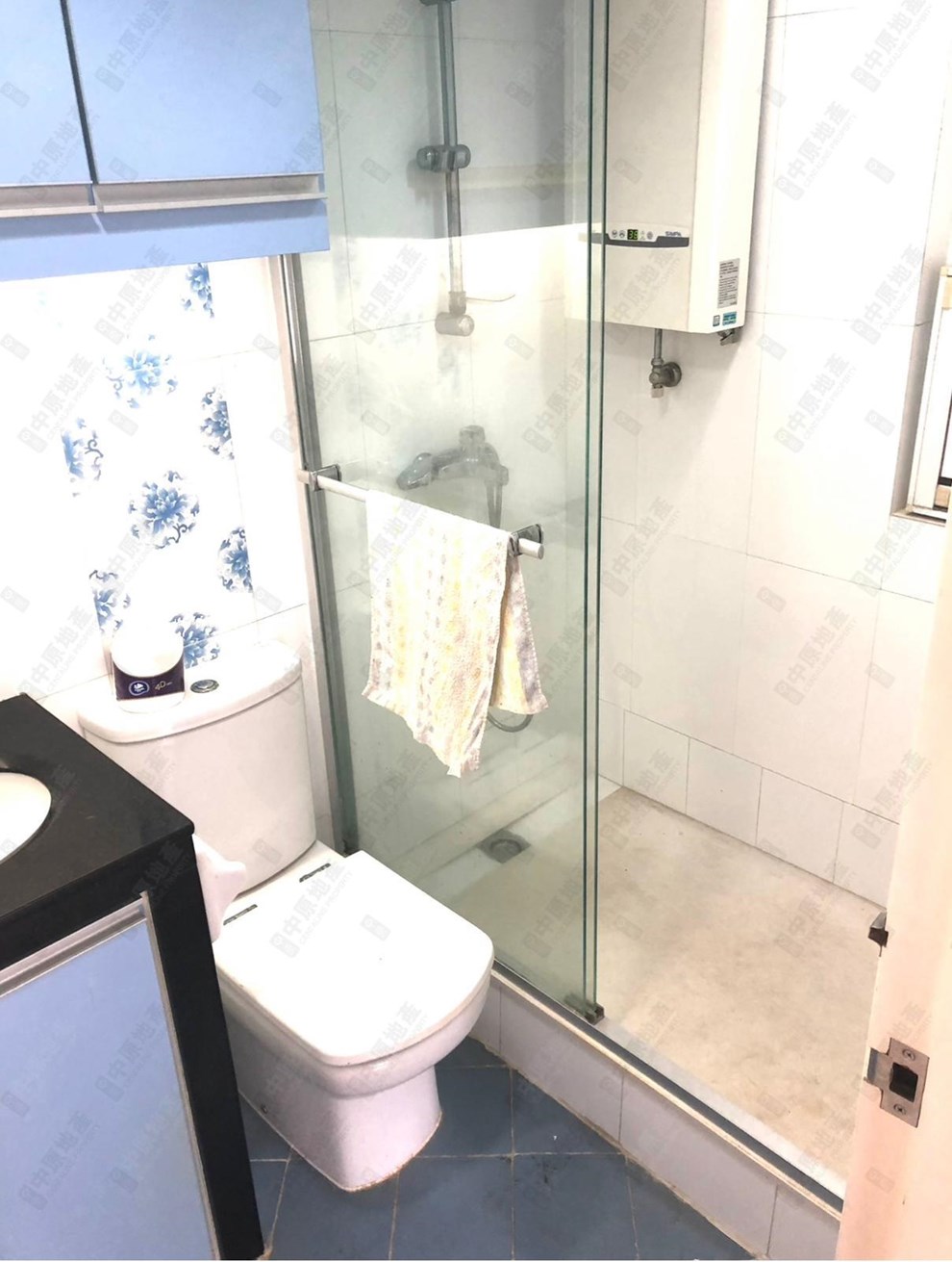 Unit Interior-Bathroom