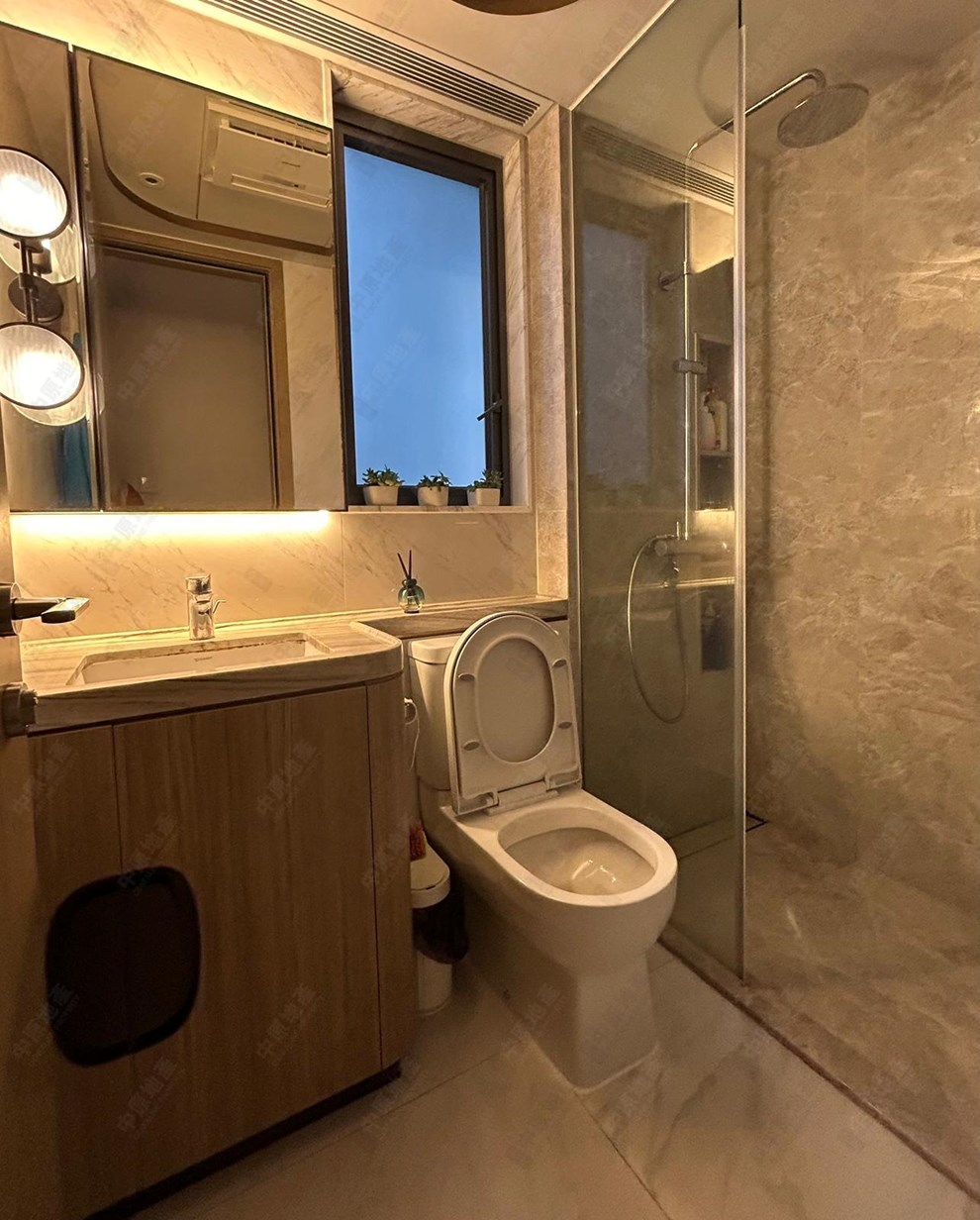 Unit Interior-Washroom