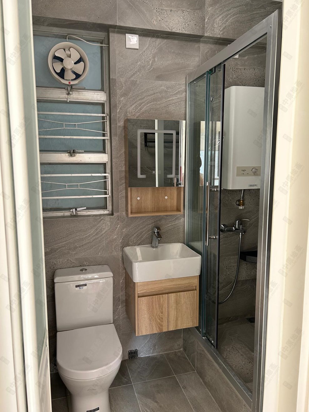 Unit Interior-Bathroom