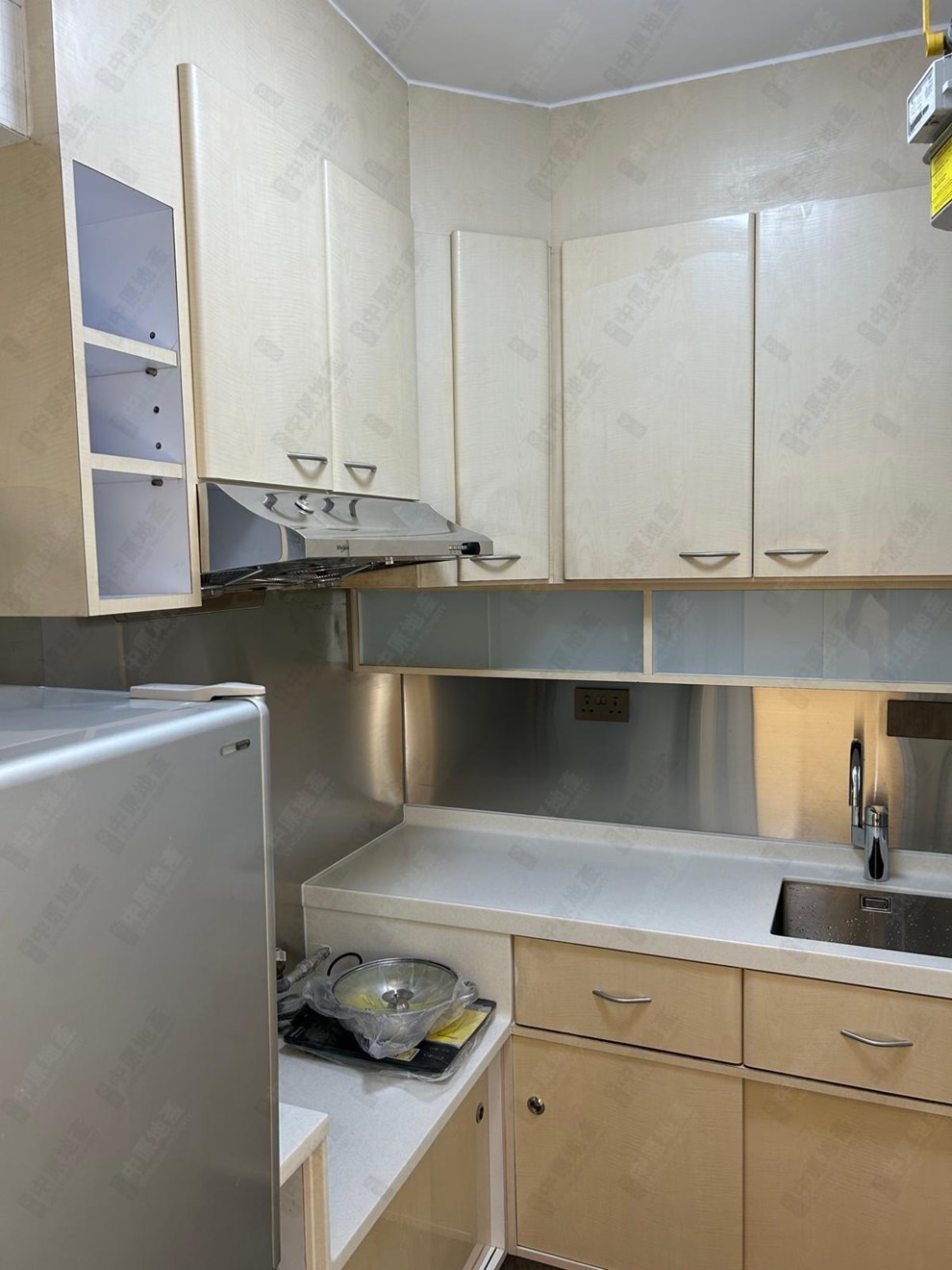 Unit Interior-Kitchen