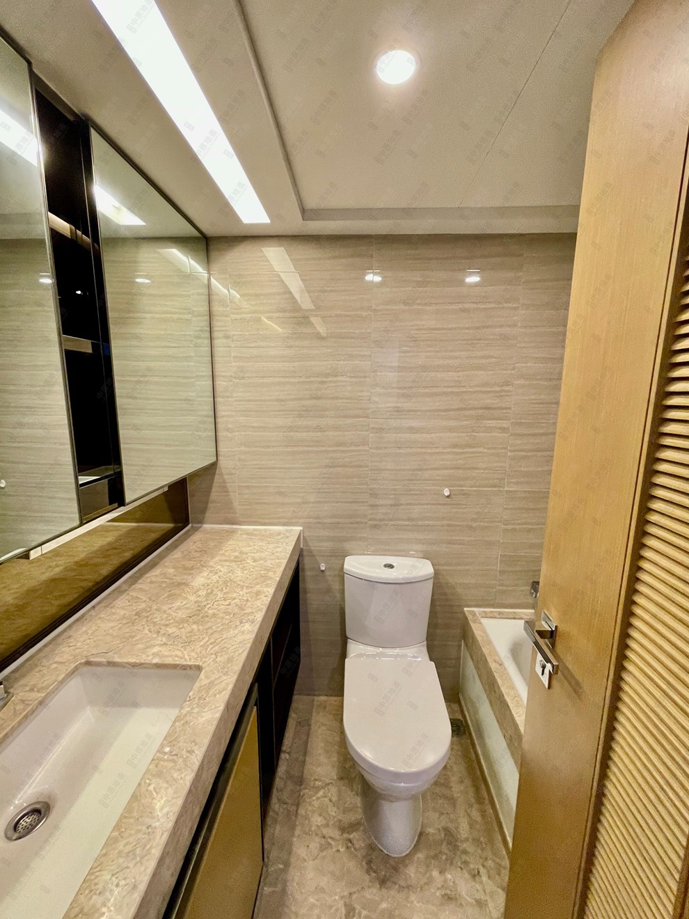 Unit Interior-Bathroom