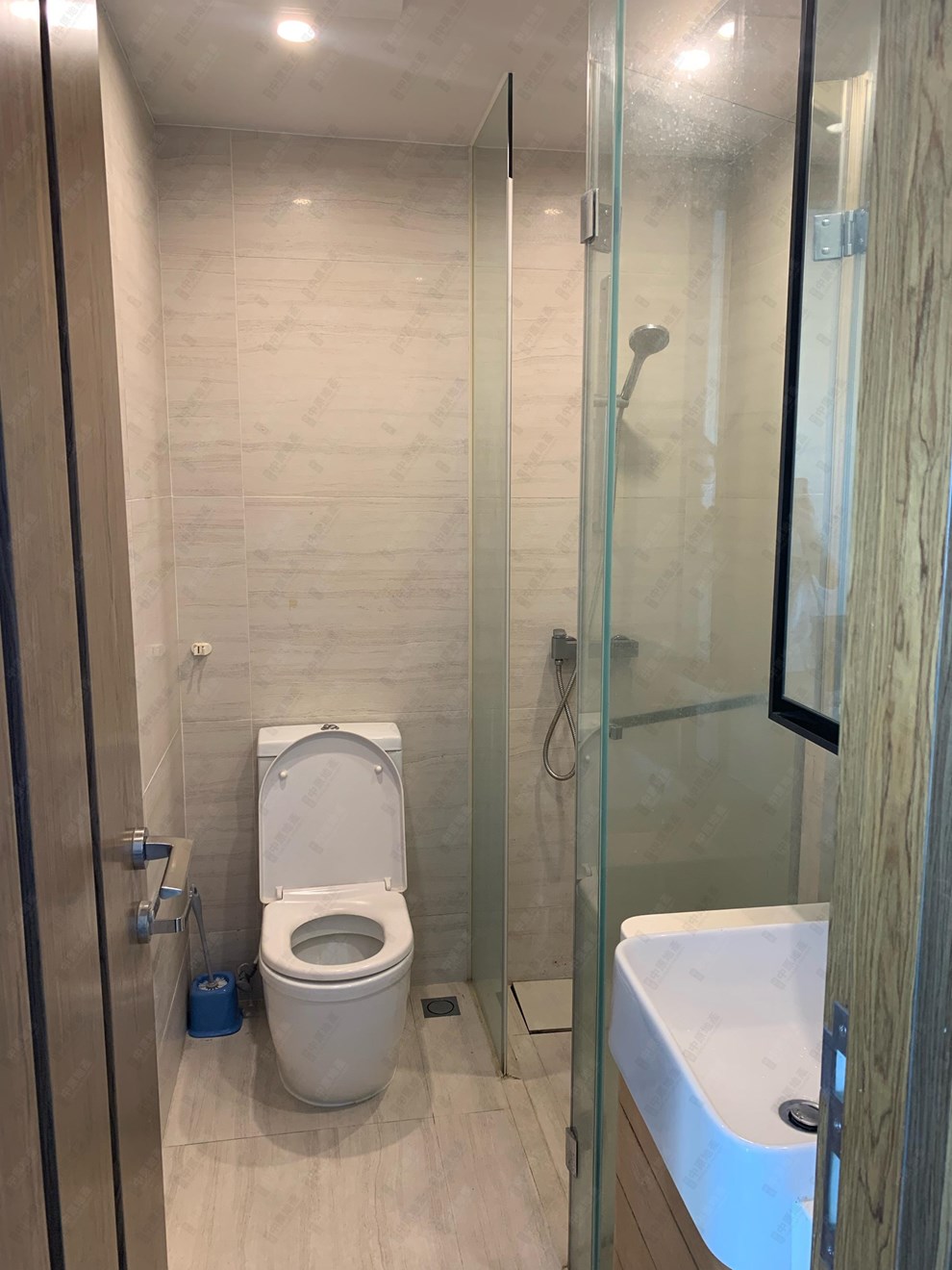 Unit Interior-Bathroom