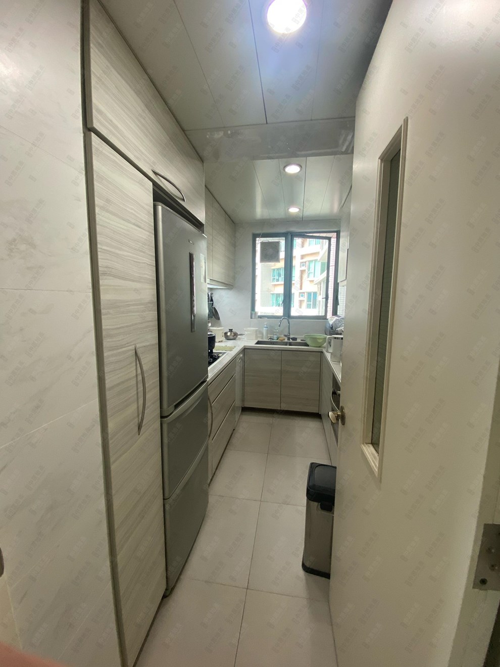 Unit Interior-Kitchen