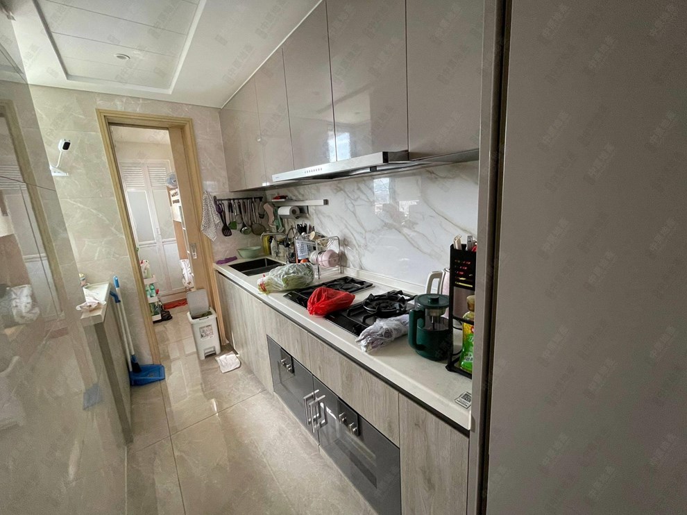 Unit Interior-Kitchen