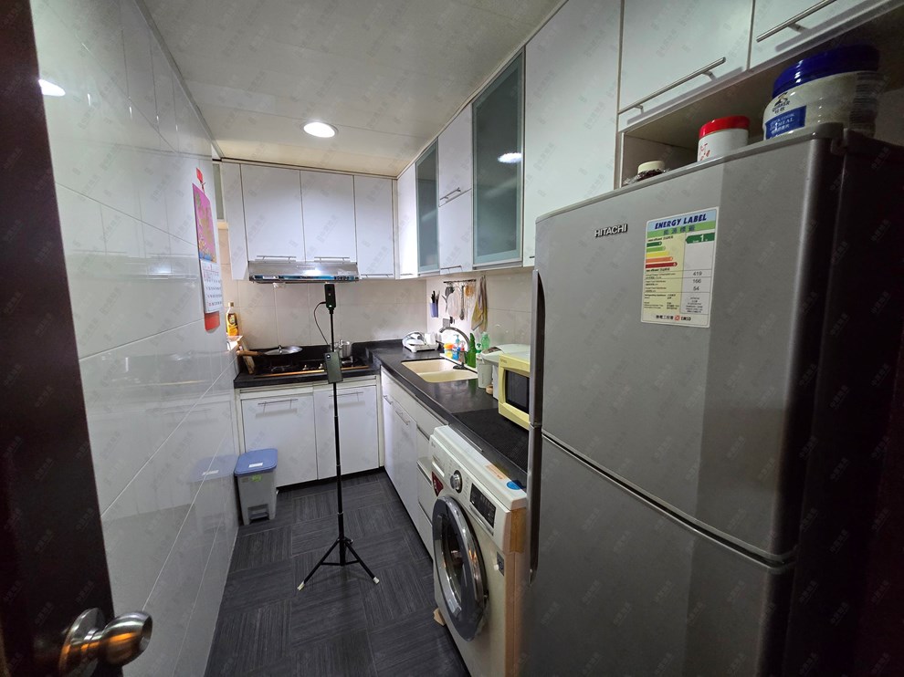 Unit Interior-Kitchen