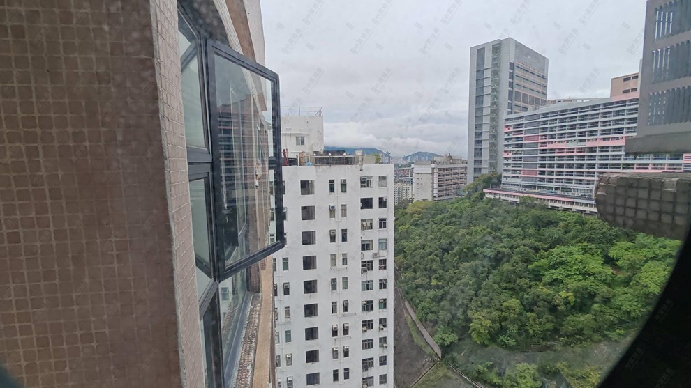Outside View-Open View