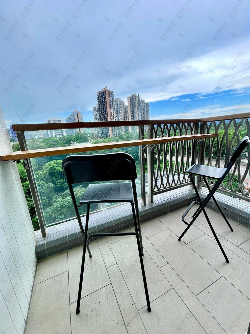 Unit Exterior-Balcony