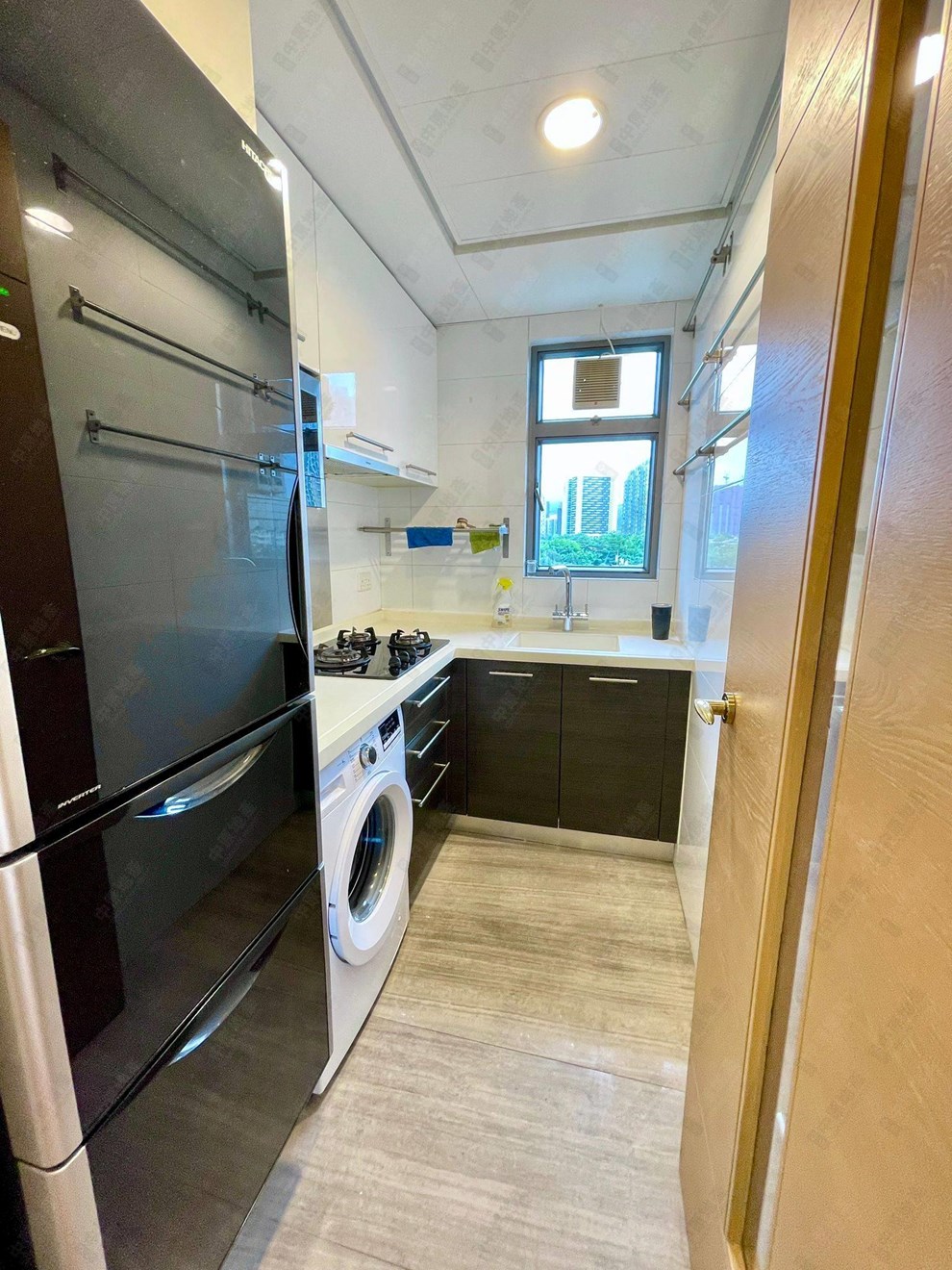 Unit Interior-Kitchen