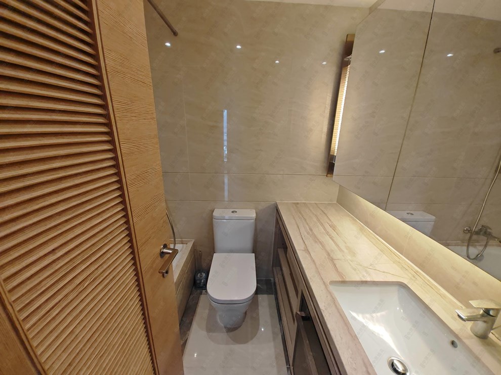 Unit Interior-Bathroom