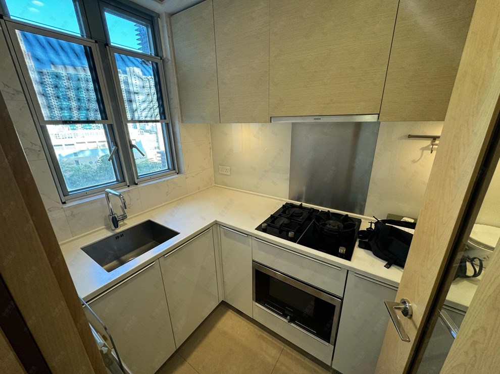 Unit Interior-Kitchen