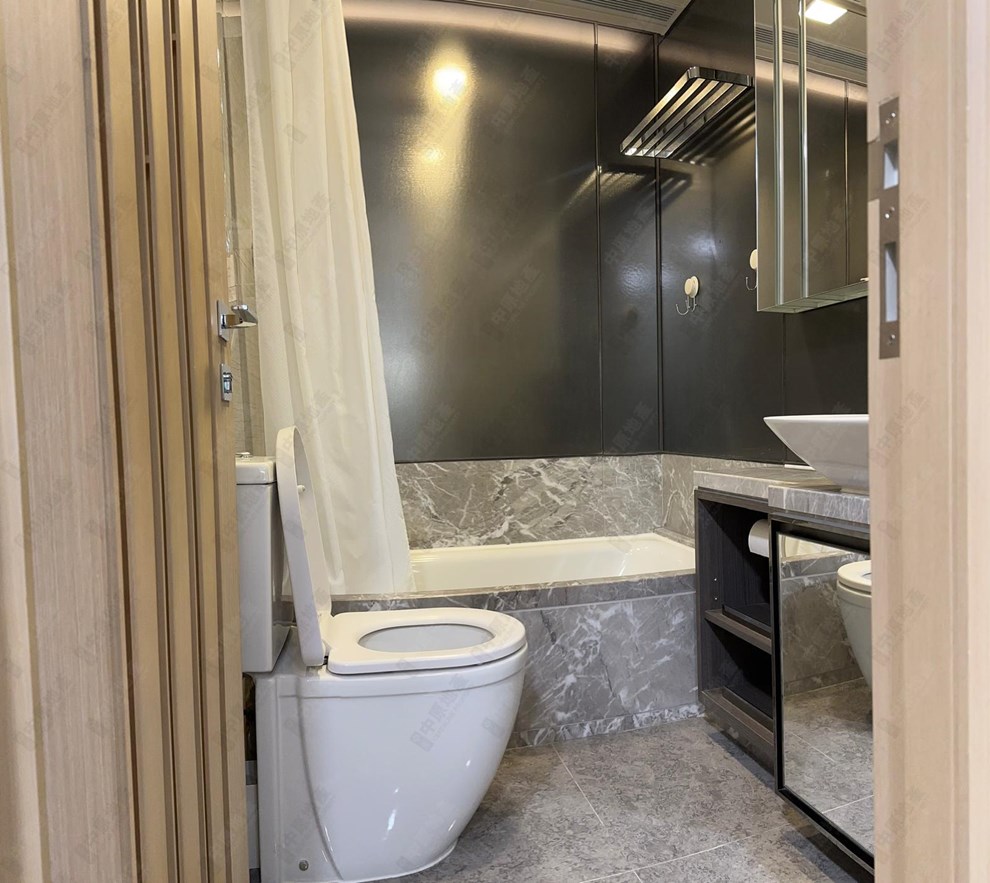 Unit Interior-Bathroom