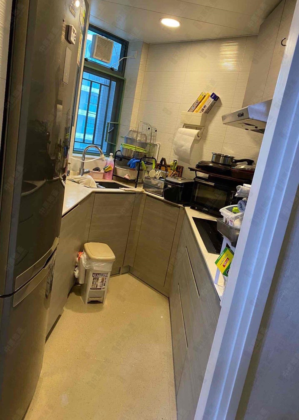 Unit Interior-Kitchen
