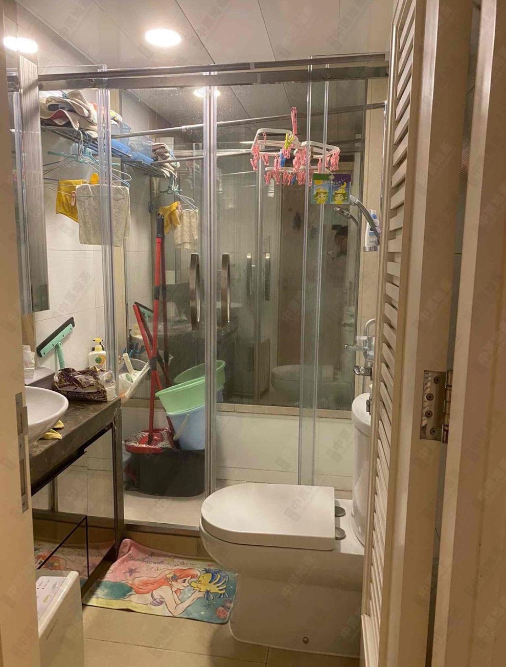 Unit Interior-Bathroom
