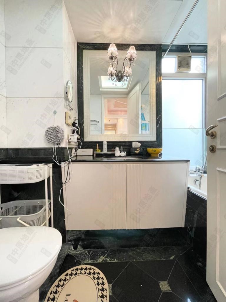 Unit Interior-Bathroom