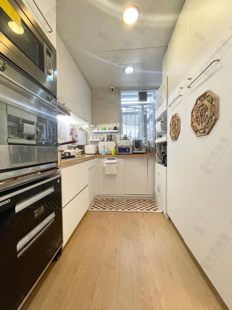 Unit Interior-Kitchen