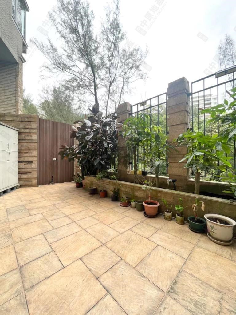 Unit Exterior-Garden