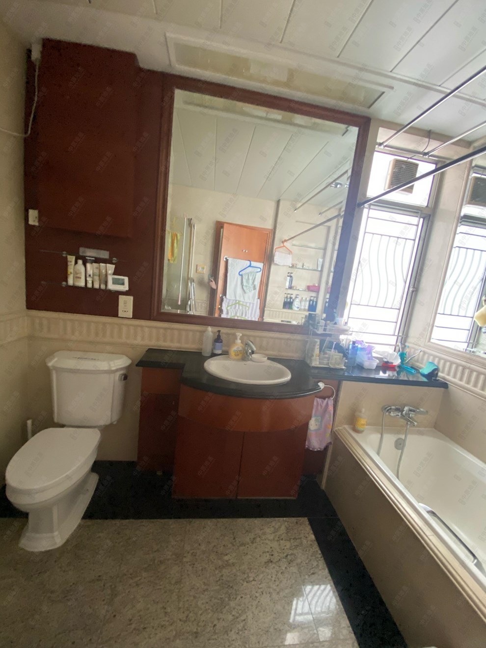 Unit Interior-Master Bathroom