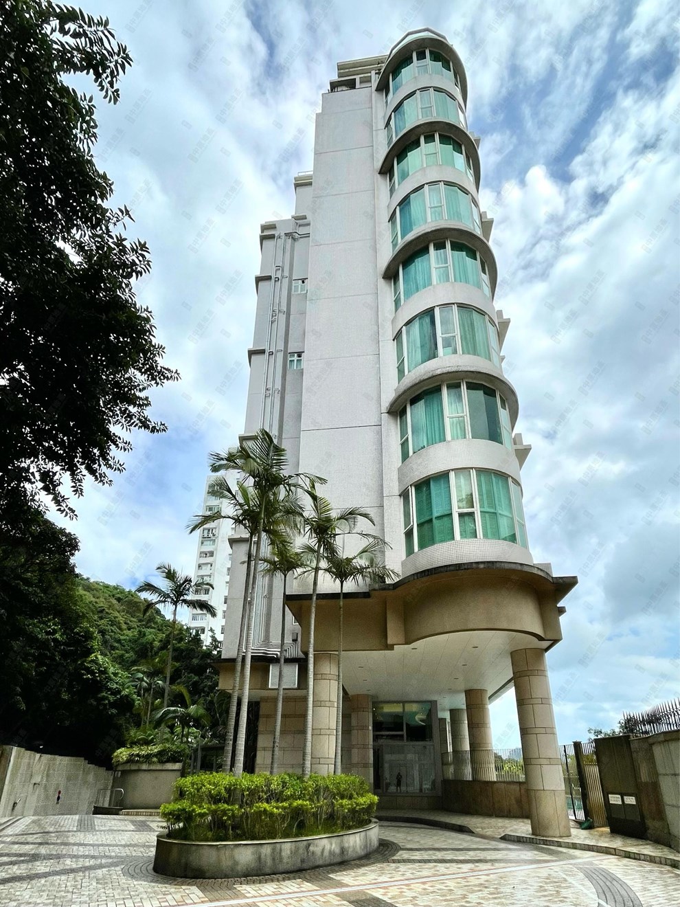 Building-Outlook
