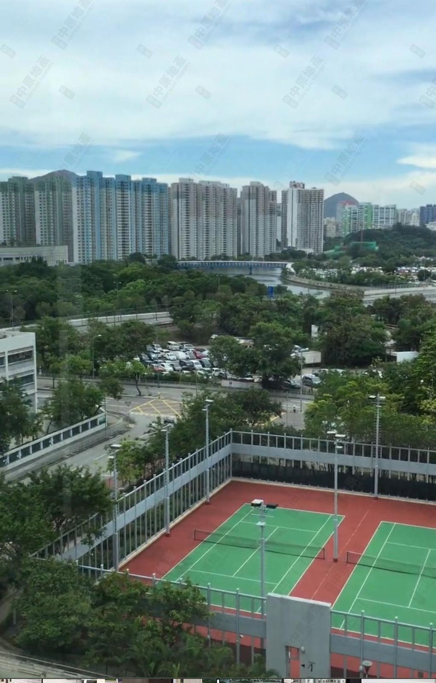 䨇寓, 相片