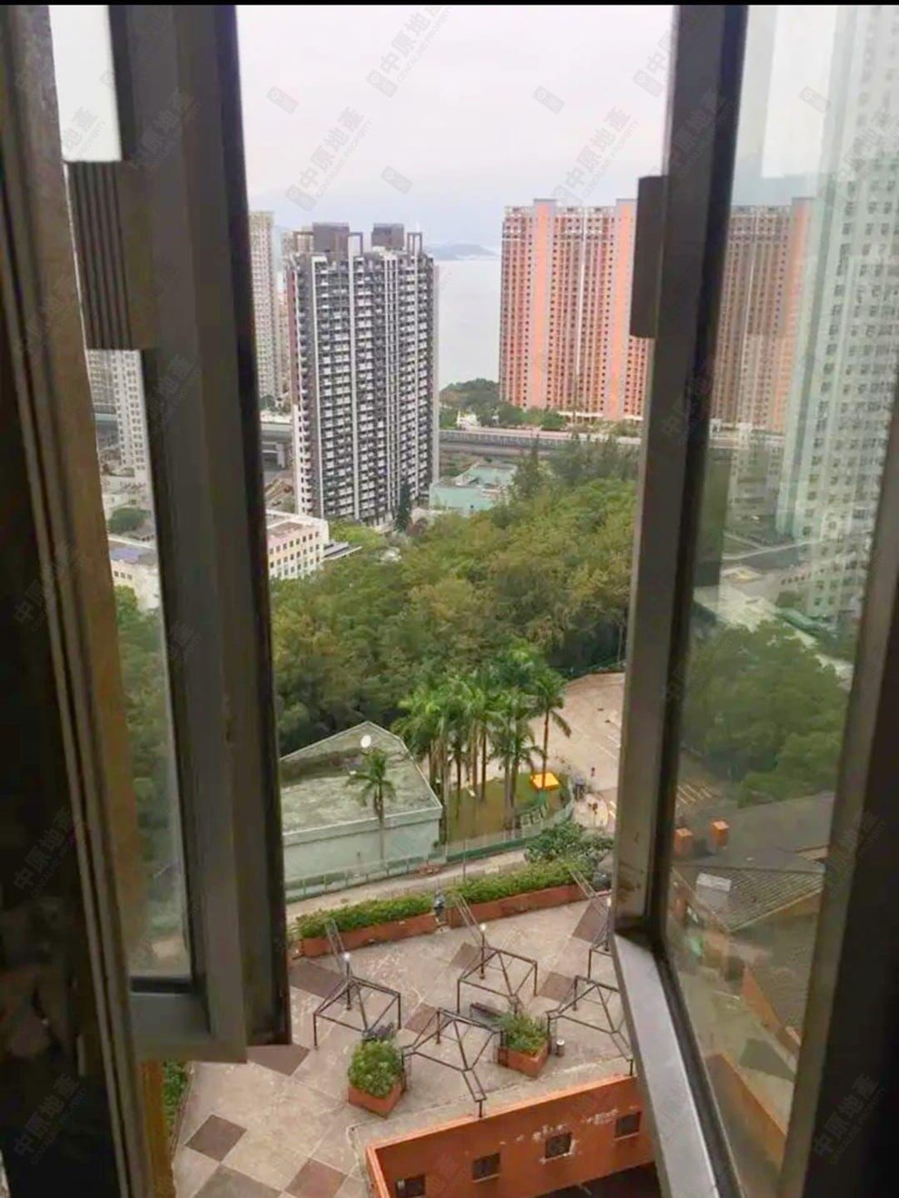 窗外景觀-由客廳