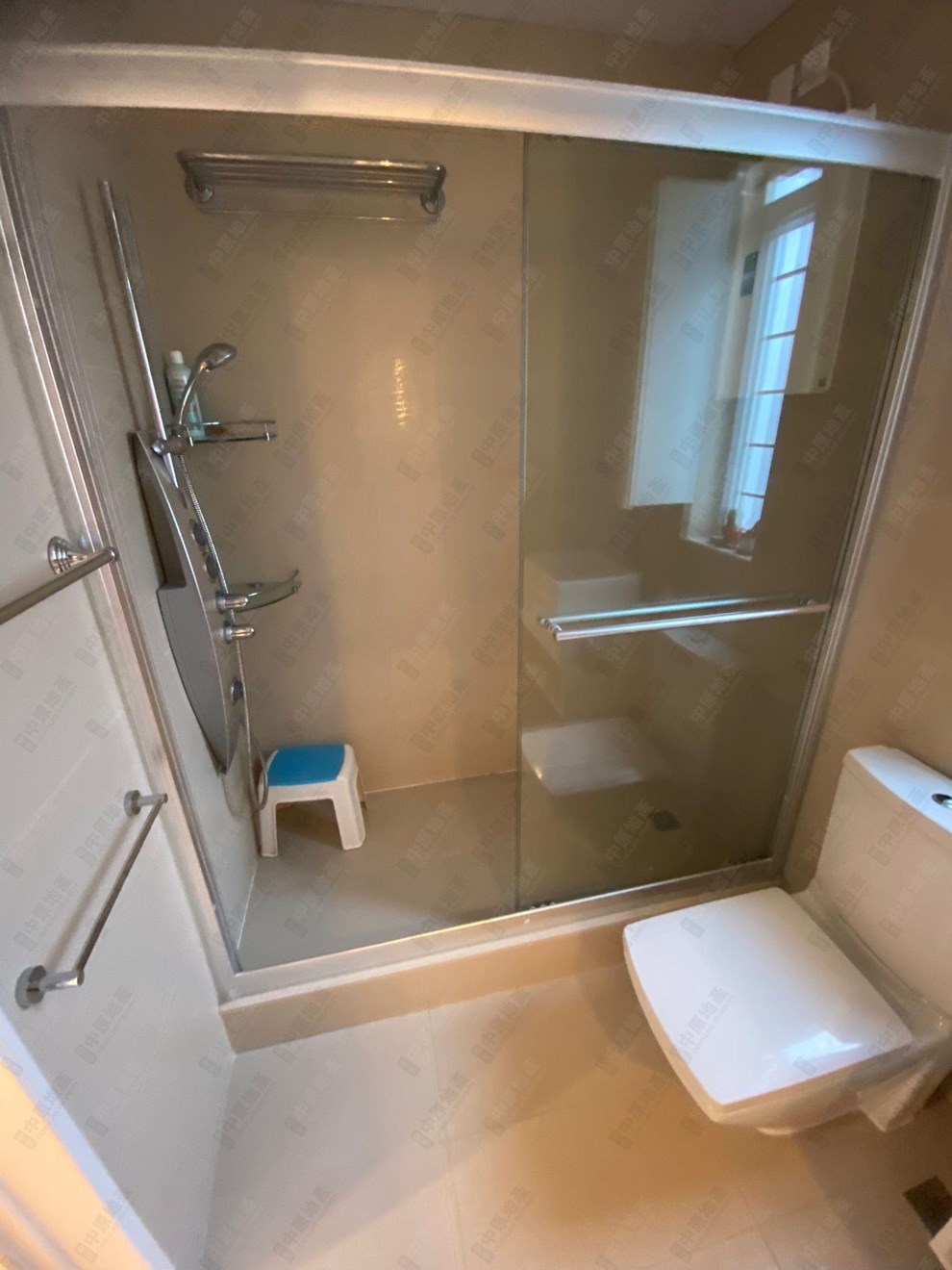 Unit Interior-Bathroom