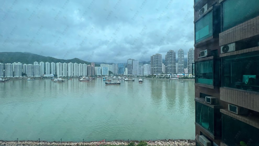 窗外景观-由睡房