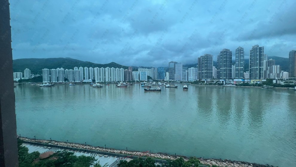 窗外景观-由睡房