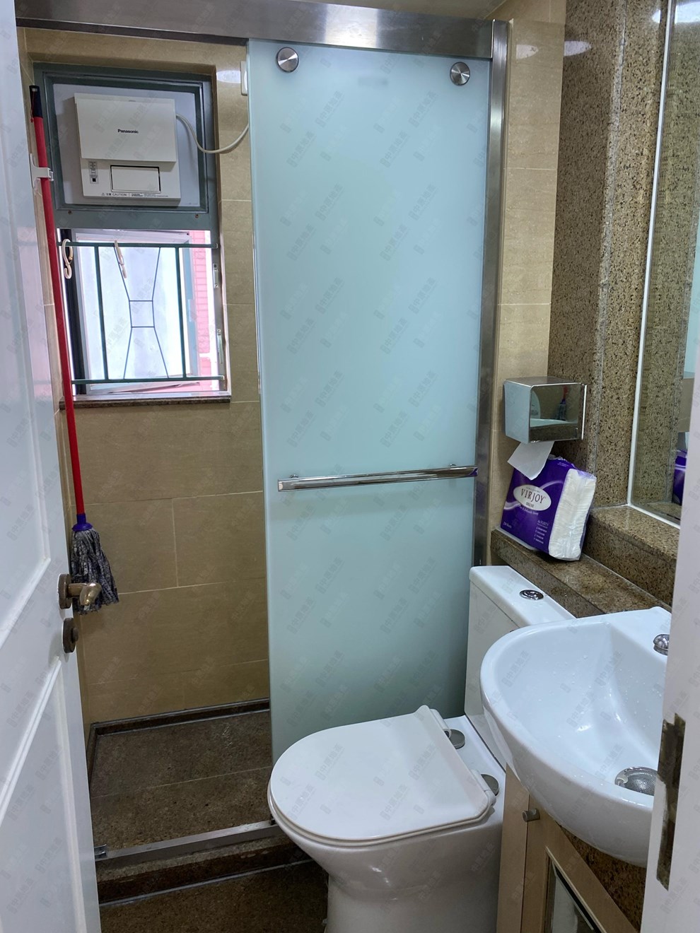Unit Interior-Washroom