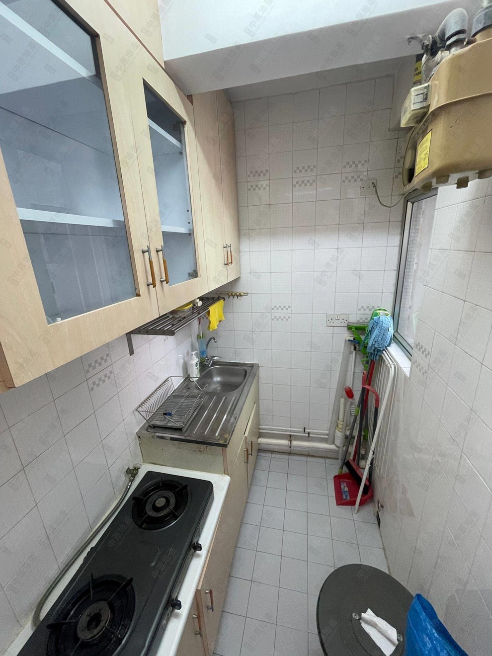 Unit Interior-Kitchen
