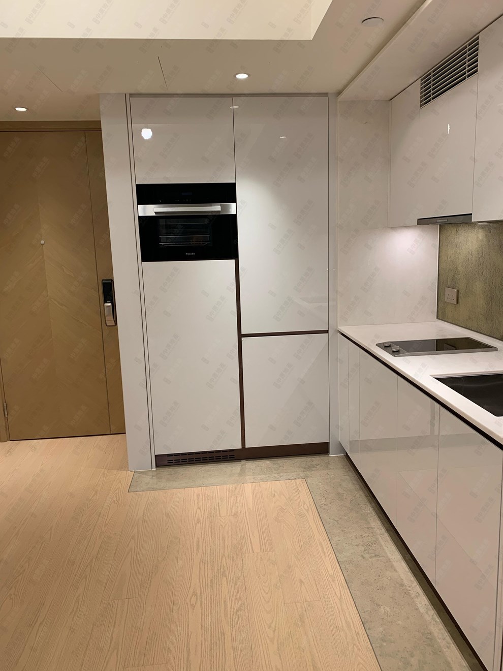 Unit Interior-Kitchen