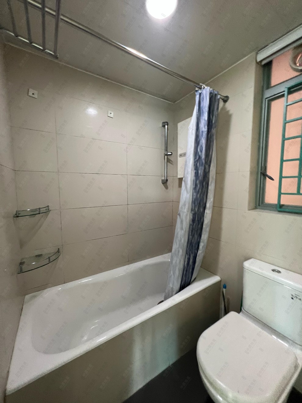 Unit Interior-Bathroom
