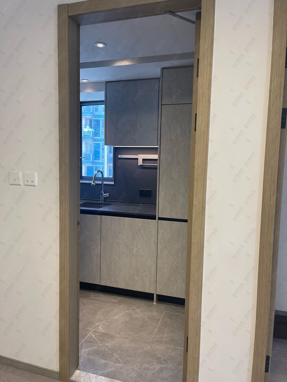 Unit Interior-Kitchen