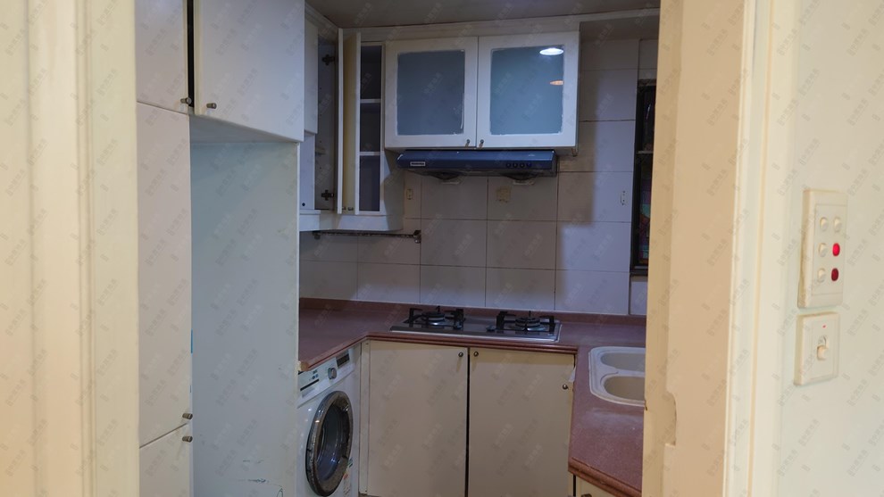 Unit Interior-Kitchen