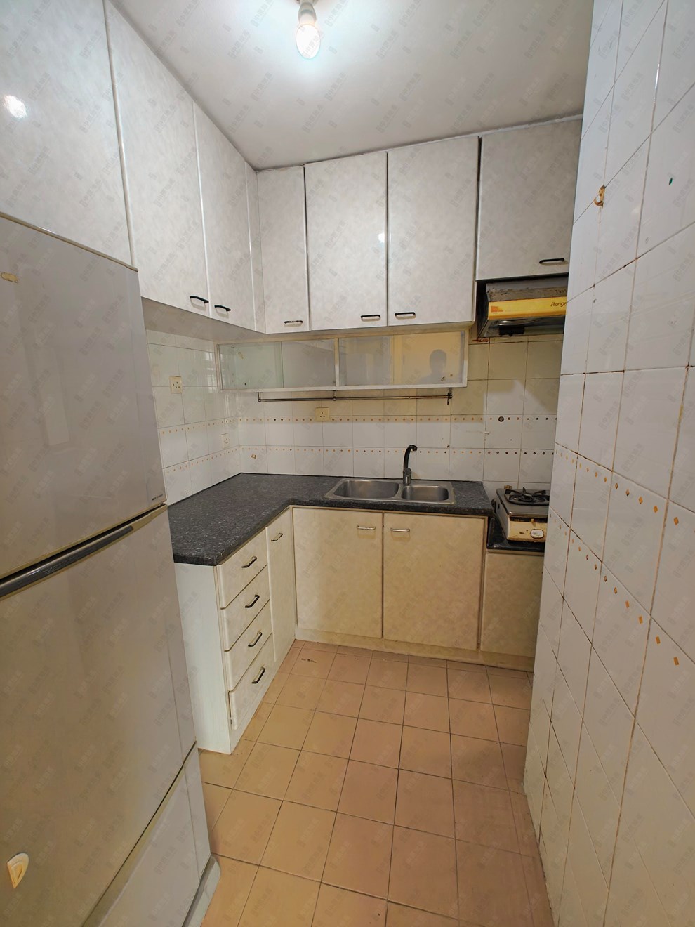 Unit Interior-Kitchen