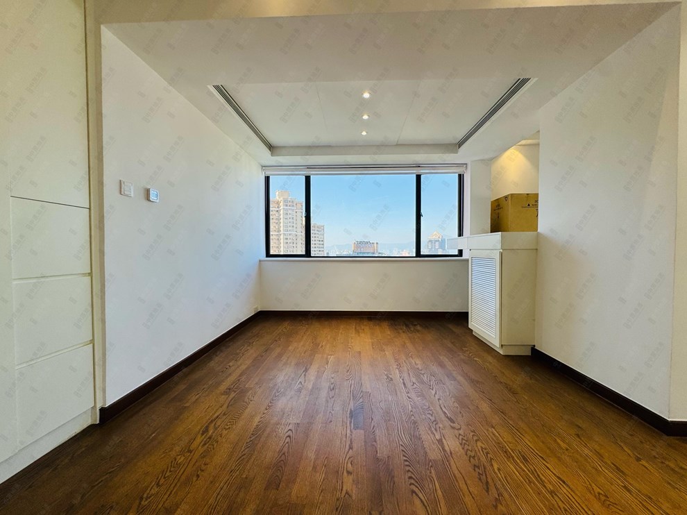 Unit Interior-Dining Room