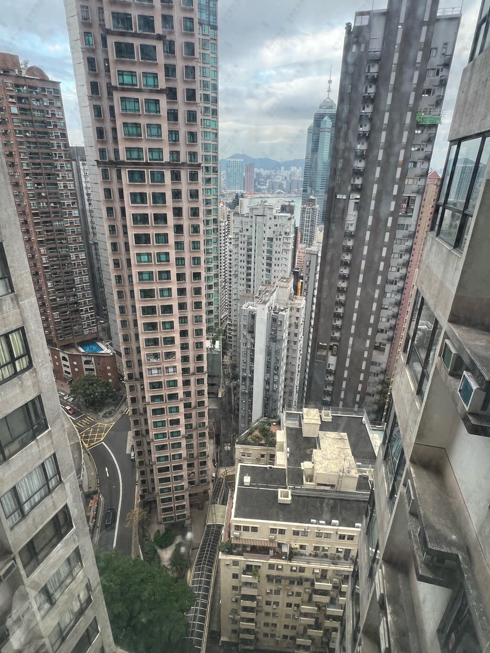 窗外景觀-由睡房