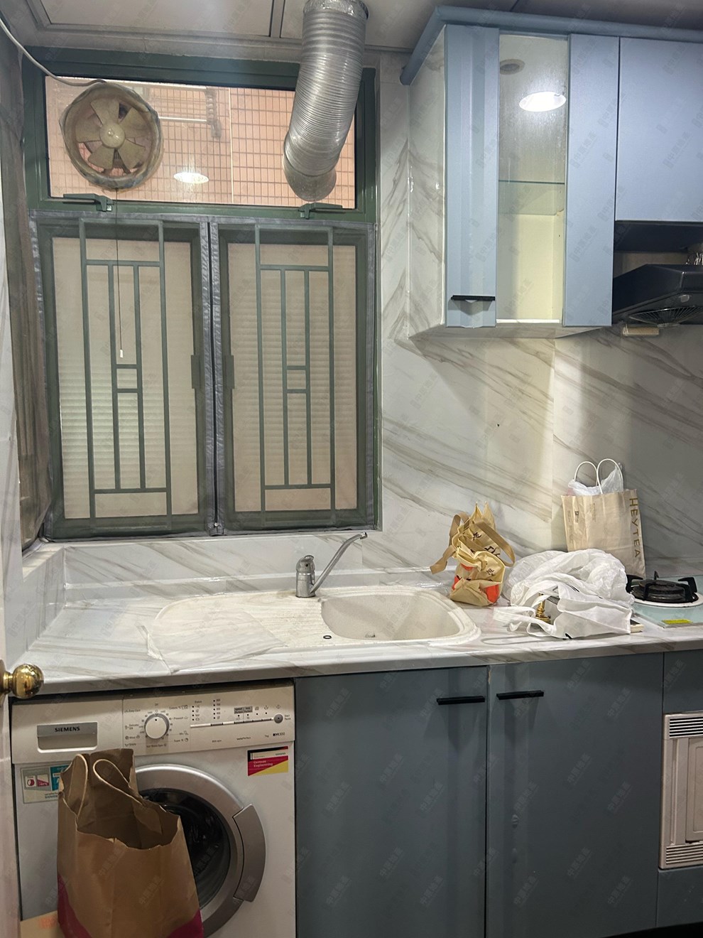 Unit Interior-Kitchen