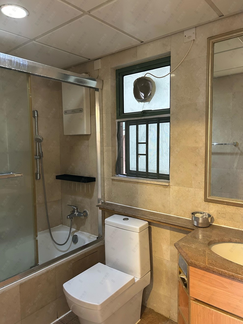 Unit Interior-Bathroom