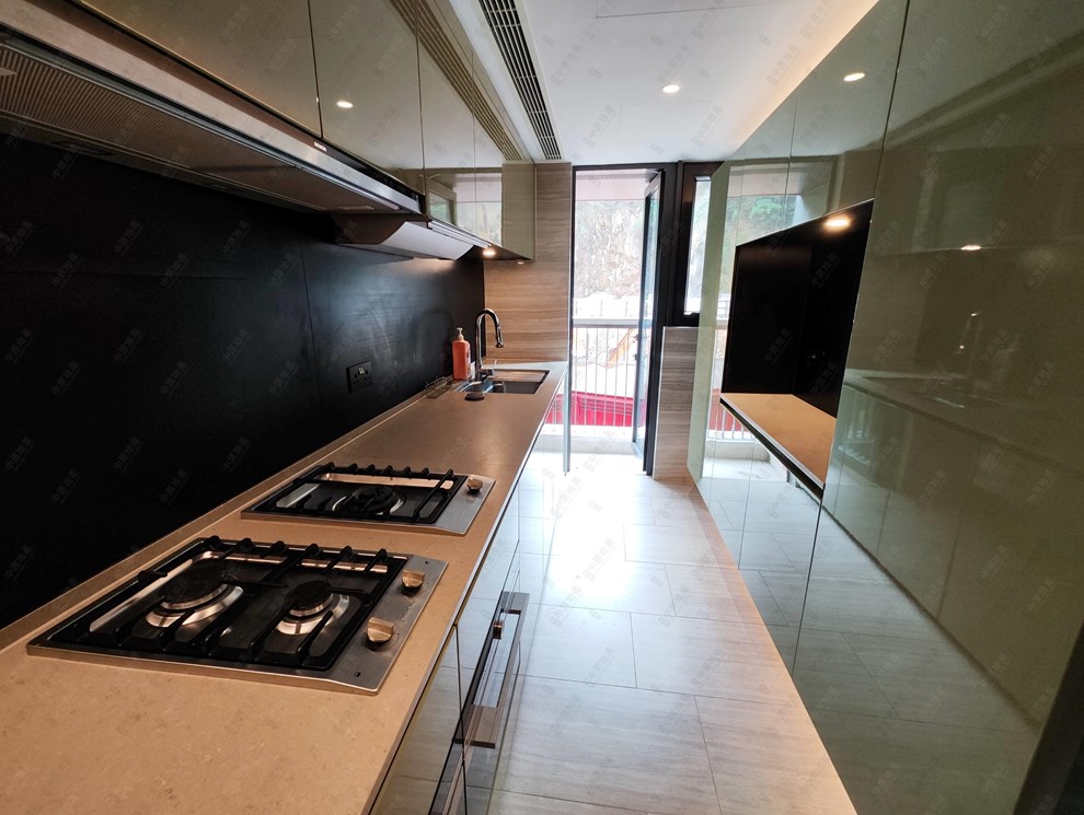 Unit Interior-Kitchen