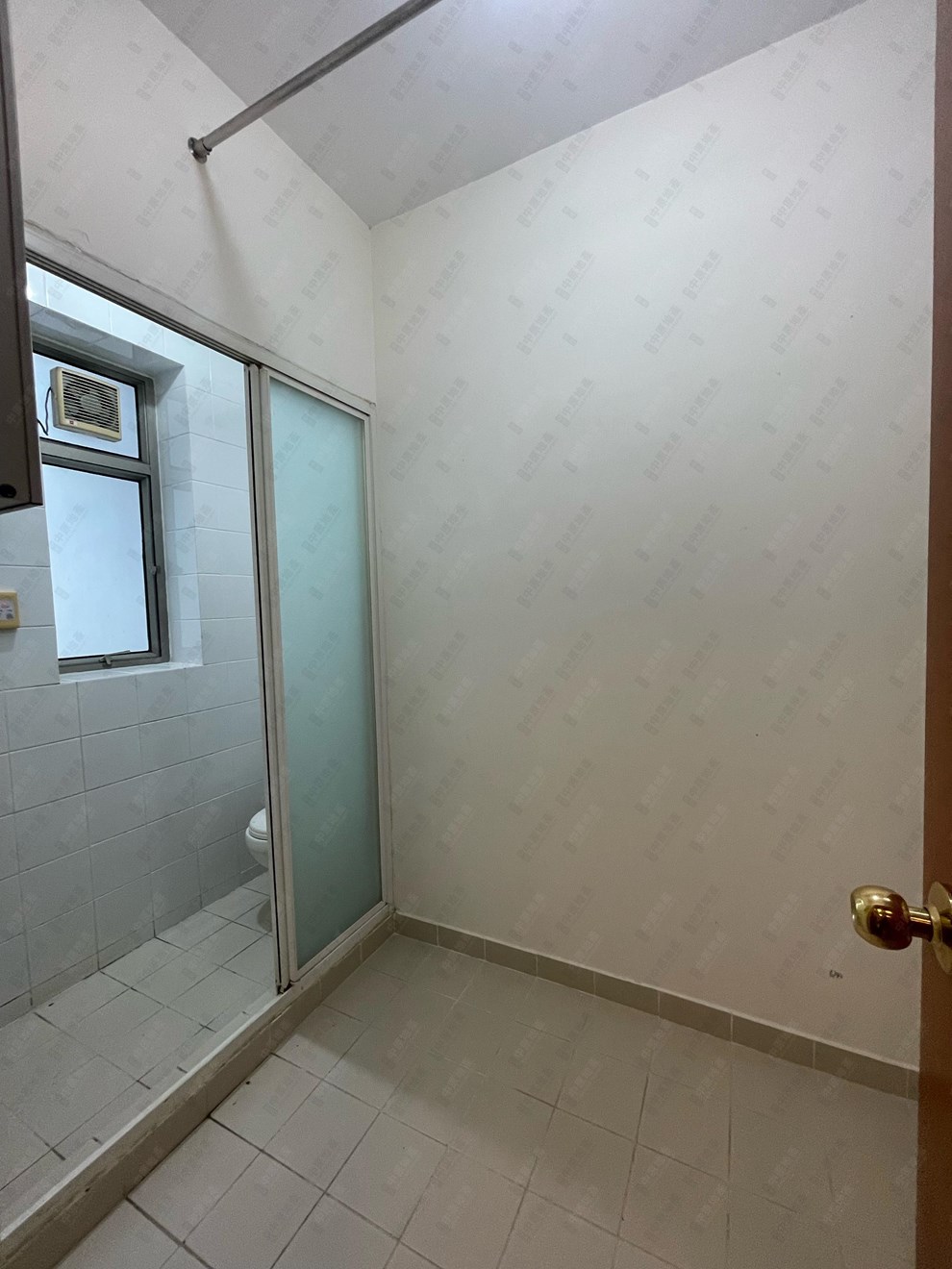 Unit Interior-Maids Room