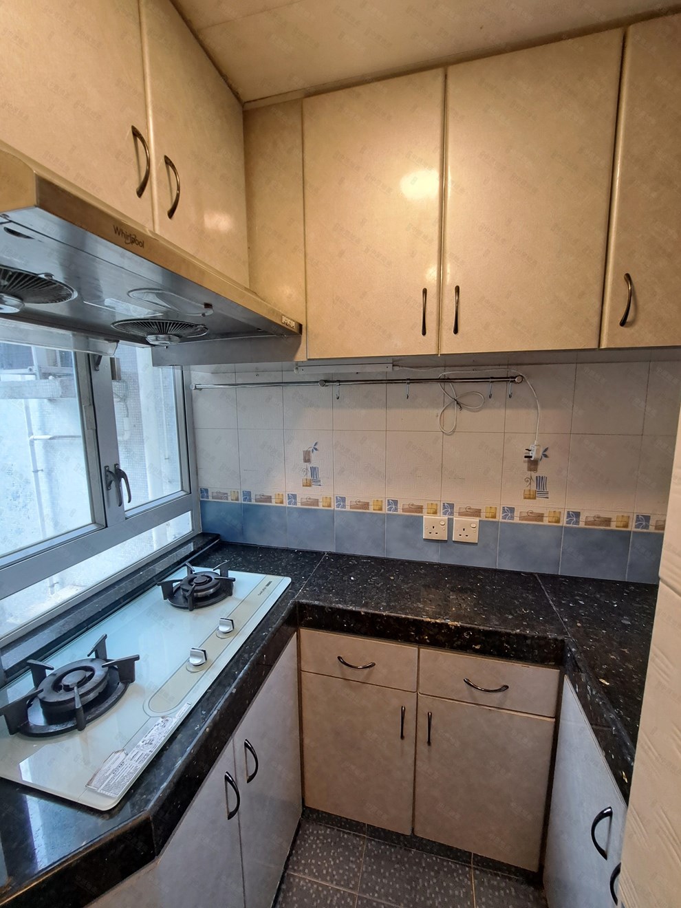 Unit Interior-Kitchen