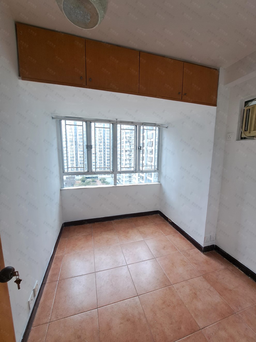 Unit Interior-Kitchen